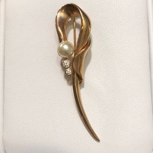 Vintage pearl vine brooch - 🇺🇦 Help Ukraine